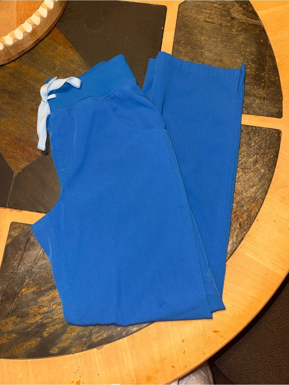 FIGS Royal Blue Kade Cargo Scrub Pants - Picture 4 of 5